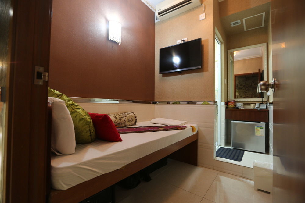 Temple Street Hotel Kowloon  Exterior photo